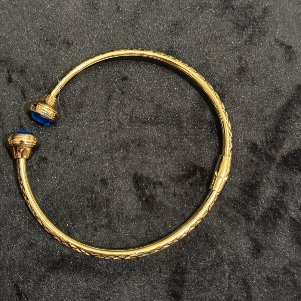 Italian 24KT over 925 Sterling Silver Bangle w/Blue Stone